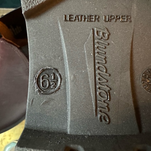 Women’s 6 1/2 UK = 9 1/2 US Blundstone Chelsea Boot - Stout Brown - Picture 2 of 6